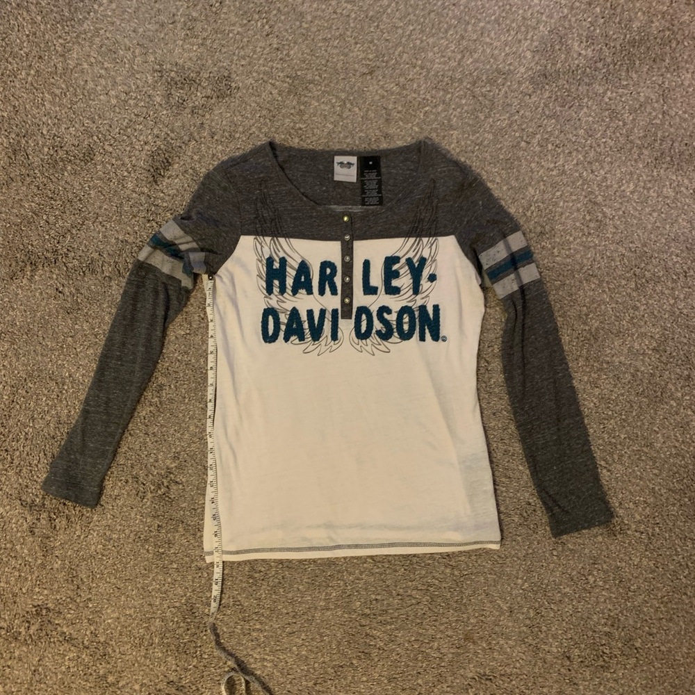 Harley-Davidson Women’s Long Sleeve Tee in Gray and White